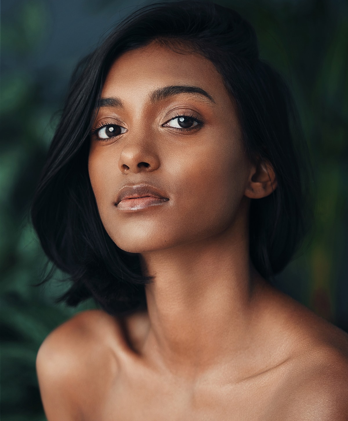 Portrait of a woman with natural beauty.